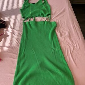 Elegant Green Sleeveless Dress